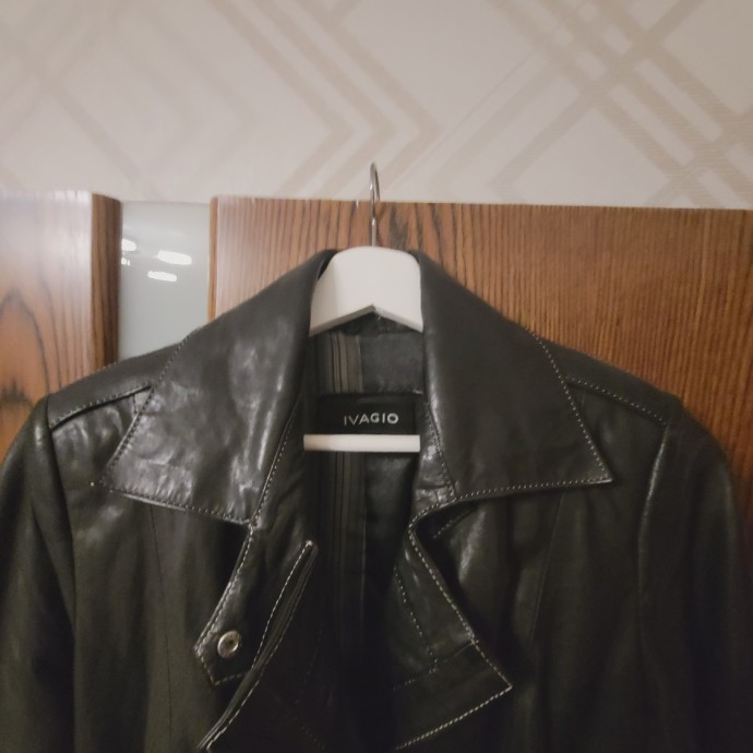 куртка кожаная натуральная 44 размер, фирма IVAGIO